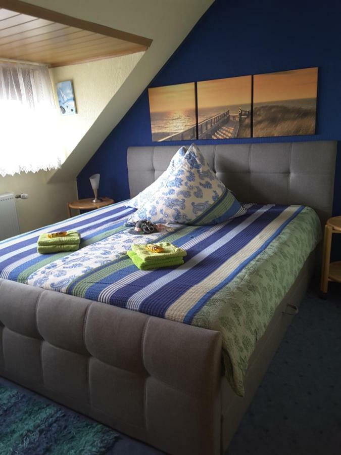 Die Ferienwohnung Lindenhof Zell an der Mosel Bagian luar foto